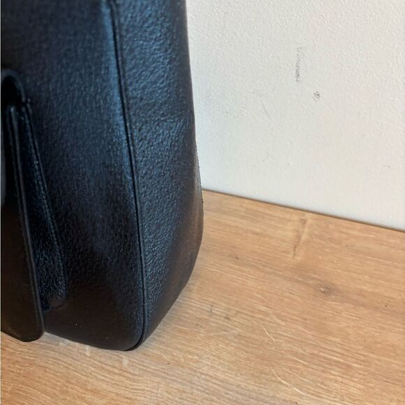 Authentic Gucci leather tote - Picture 3 of 10